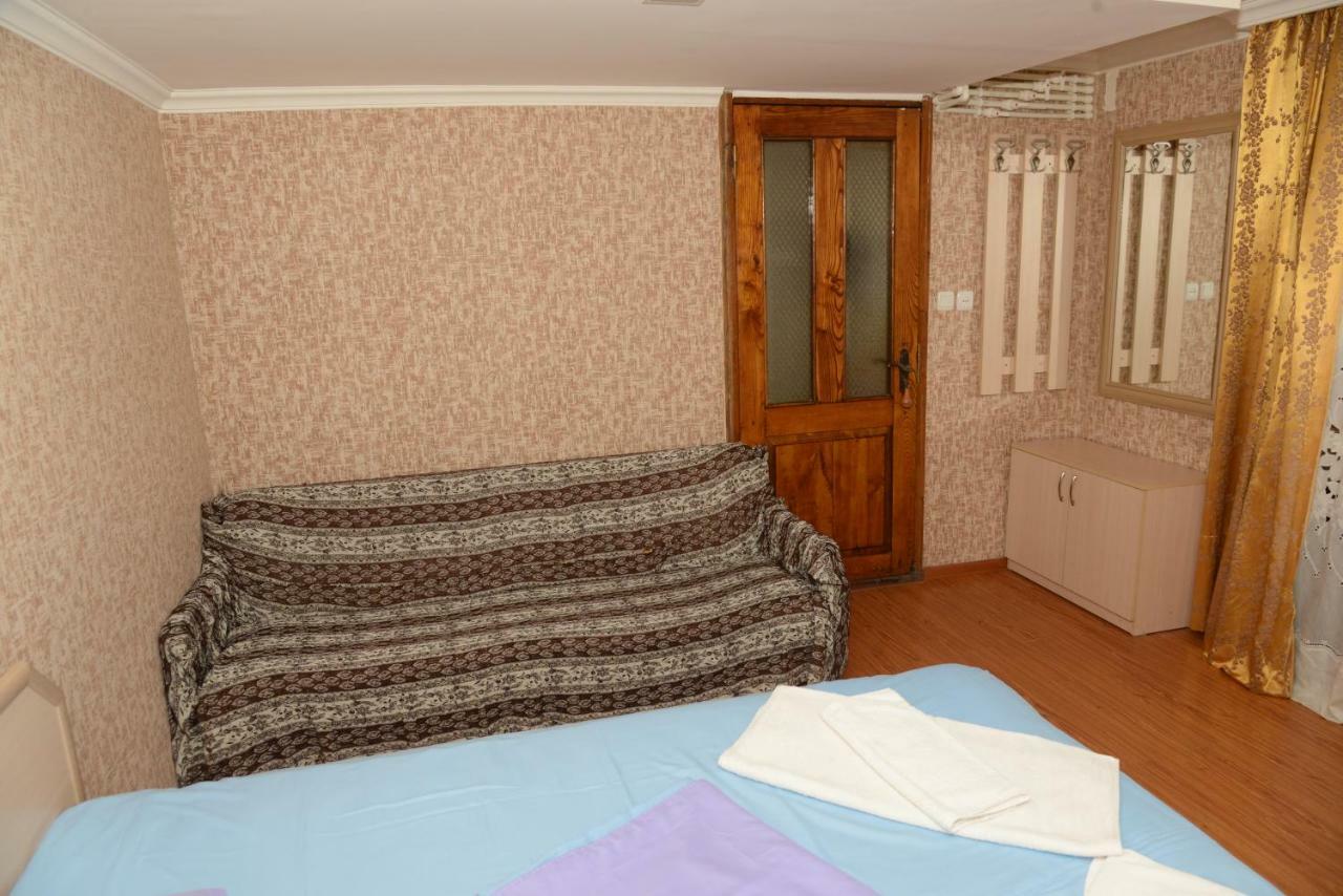 Shin Hotel Akhaltsikhe Szoba fotó